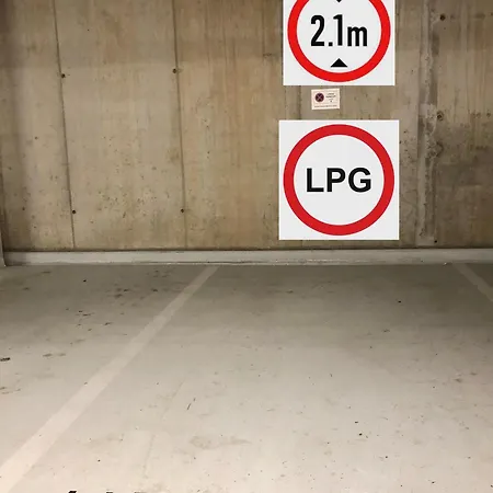 Little Romance In 아파트