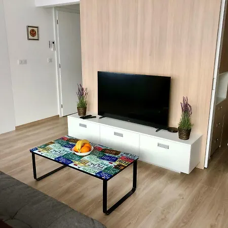 아파트 Little Romance In